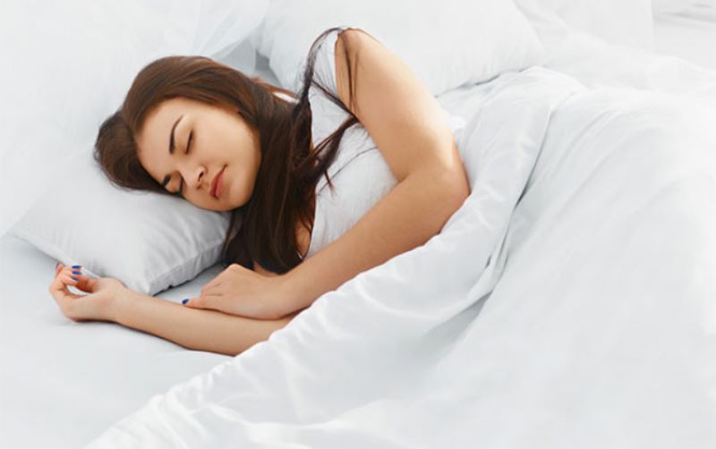 Ngủ đủ giấc giúp bạn có tinh thần sảng khoái, giảm cân hiệu quả